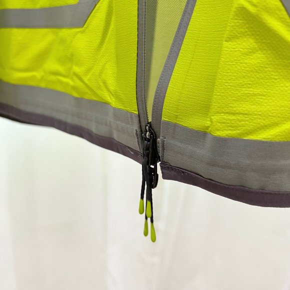 Lululemon X Robert Geller 'Take The Moment' Neon Yellow Nylon Reflective Jacket - Picture 5 of 9